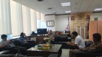 Mualem dan Senator Fachrul Razi, Bersama BNPB Kembali Lakukan Rapat Teknis Pemulangan Warga Aceh di Malaysia.