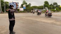 Berikan Rasa Nyaman Warga di Hari Libur, Ditsamapta Atur Lalu Lintas Pagi Hari