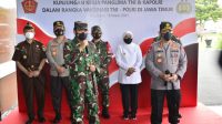 Panglima TNI dan Kapolri Tinjau Pelaksaan Vaksin 2.101 Personel di Polda Jatim