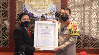 Terima Trust Award Dari LEMKAPI, Kapolda : Penghargaan Ini Bagi Institusi dan Segenap Jajaran Polda Banten
