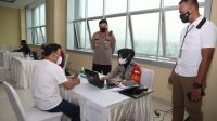 Sukseskan 1 Juta Dosis, Polresta Tangerang Gelar Vaksinasi Massal.