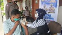 Satpas Polres Batu Bara Laksanakan Pelayanan SIM Keliling Sembari Vaksinasi Gratis Bagi Pemohon SIM.