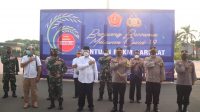 GUBERNUR BANTEN BERSAMA KAPOLDA DAN DANREM 064/MY SALURKAN 2000 PAKET SEMBAKO BANTUAN PPKM DARURAT.