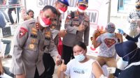 Kapolda Banten Tinjau Pelaksanaan Vaksinasi Massal dan Bakti Sosial Alumni Akpol 94 Serta Berikan Apresiasi.