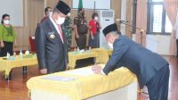 Bupati Simalungun Lantik Drs. Esron Sinaga MSi Sebagai Sekda Kabupaten Simalungun.