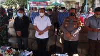 Kapolres Dan Bupati Batu Bara Bersama TNI Tinjau Vaksinasi Massal Usai Zoom Meeting Bersama Panglima TNI dan Kapolri.