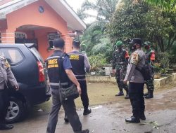 Polres Batu Bara,TNI dan Dinkes  Laksanakan Vaksinasi Secara Door to door di Desa Empat Negeri.
