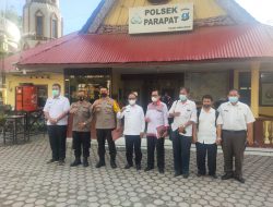 KAPOLRES BERSAMA WAKIL BUPATI SIMALUNGUN PIMPIN RAKOR PENERTIBAN KJA DI MAKO POLSEK PARAPAT.