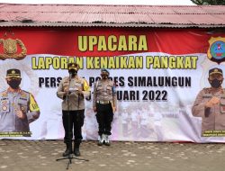 Kapolres Simalungun Pimpin Upacara Korp Raport Kenaikan Pangkat 96 Personil di Kota Wisata Danau Toba Parapat.