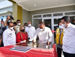 Didamping Wakil Bupati Simalungun dan Bupati Batu Bara, Gubsu Resmikan Rusun di KEK Sei Mangke.