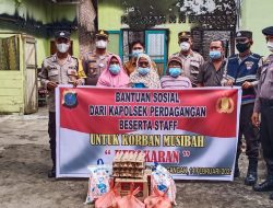 Kegiatan Kapolsek Perdagangan AKP.Josia SH.MH dan Kasat Samapta Polres Simalungun AKP. P. Butar Butar, SH Bersama Ibu-IbuI Perwiritan, Remaja Mesjid di Huta  I Kampung Pompa Nagori Perlanaan