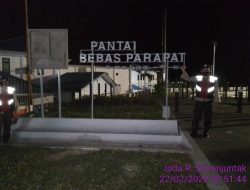 POLSEK PARAPAT PATROLI DI PANTAI BEBAS PARAPAT GUNA MERAWAT FASILITAS UMUM ANTISIPASI VANDALISM.