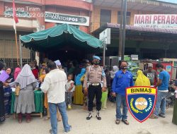 Polsek Labuhan Ruku Lakukan Pengawalan Sekaligus Vaksinasi Bagi Masyarakat Penerima Dana BST-BPNT Tahun 2022.