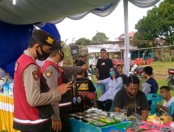 PERSONIL POLRES SIMALUNGUN HIMBAU PAKAI MASKER SAAT PENUTUPAN MTQ KABUPATEN SIMALUNGUN.