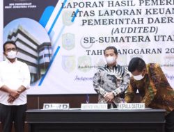 Bupati dan Ketua DPRD Simalungun Terima LHP LKPD TA 2021 dari BPK Perwakilan Provsu.