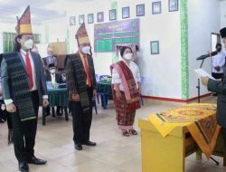 Lantik Pengurus LPPD Masa Bakti 2022-2027, Bupati Simalungun : Jangan Sampai Terlibat Politik Praktis.