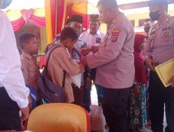 Kapolsek Medang Deras Berikan Bantuan Sembako dan Perlengkapan Sekolah Bagi Kaum Dhuafa dan Anak Yatim-piatu.
