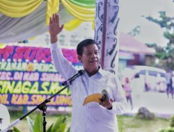 Launching Pelayanan Perekaman dan Pencetakan KTP-el di 10 Kecamatan, Dirjen Dafduk Kemendagri Apresiasi Bupati Simalungun.