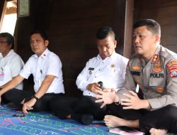 Kapolres Bersama Bupati Simalungun Dampingi Deputi II Staf Presiden (KSP) Silaturahmi Dan Dialogh Dengan Masyarakat Sihaporas