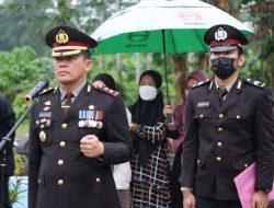 Kapolres Simalungun Pimpin Upacara Pemakaman Almarhum Aiptu Arie Kismono