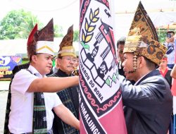 Jaga Keberagaman Budaya, Bupati Zahir Lantik DPC Partuha Maujana Simalungun Batu Bara