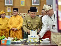 Hadiri Paripurna HUT ke-16 Batu Bara Bupati Zahir Ajak Masyarakat Lebih Semangat