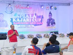 Bupati Zahir Buka dan Ikuti Pertandingan Persahabatan Badminton Kajari Cup 1