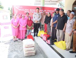 Kapolres Simalungun Gelar Bakti Sosial Serahkan Bantuan ke Masjid Tertua di Pematang Raya