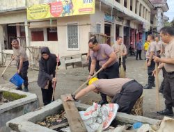 Polres Simalungun Gelar Kegiatan Peduli Lingkungan Di Pajak Tradisional Pematang Raya