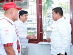 Tinjau UDD PMI Simalungun, Bupati Lakukan Donor Darah