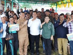 Dukung Peningkatan Pertanian, Bupati Simalungun Berikan Bantuan Alsintan Kepada Sejumlah Poktan