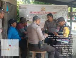 Kapolsek Perdagangan Bersama Personil Giat Laksanakan Jumat Curhat