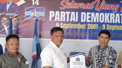 Bupati Simalungun Radiapoh Hasiholan Sinaga Kembali Ambil Formulir ke Partai Demokrat dan Perindo