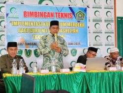 Ketua PD Al Washliyah Batu Bara H Al Asari membuka Bimtek Integrasi Kurikulum Alwashliyah dengan Kurikulum Merdeka