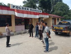 Polsek Bangun Gelar Razia Puluhan Botol Minuman Keras Berhasil Disita