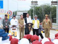 Bupati Simalungun Dampingi Presiden RI Resmikan Jalan Tol Trans Sumatera Gerbang Tol Sinaksak