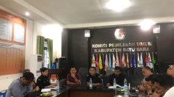 KPU Batu Bara Rapat Koordinasi Evaluasi Pelaksanaan Debat Paslon Bupati dan Wakil Bupati