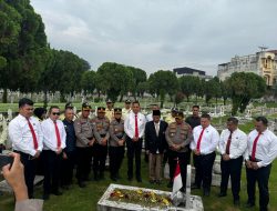 Dalam Rangka HUT SATPAM Ke-44 PT.MSC Tabur Bunga di Makam Pahlawan Medan