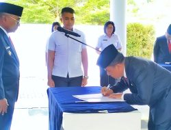 Bupati Simalungun Lantik Albert Rismawanto Saragih, SIP, M.Si Sebagai Pj Sekda