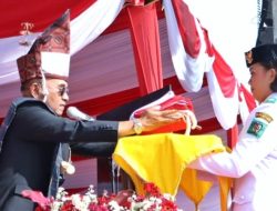 Bupati Simalungun Inspektur Upacara Pada Peringatan HUT Kemerdekaan RI Ke 80 Tahun 2025 Di Kabupaten Simalungun