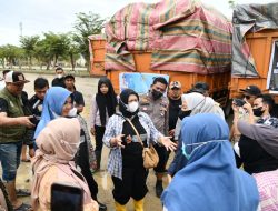 Masyarakat Batu Bara Salurkan Enam Truck Bantuan Kemanusiaan ke Aceh Tamiang