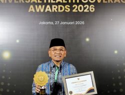 Bupati Simalungun Terima Penghargaan UHC Kategori Madya: Capaian Kepesertaan Tembus 101,67 %