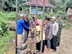 Doa Bersama Awali Pembuatan Sumur Bor di Dusun Raya Mas Oleh Satgas TMMD ke 127 Kodim 0207/Simalungun