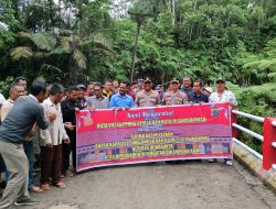 Kapolres Simalungun Resmikan Jembatan Merah Putih Presisi di Hatonduhan, Wujud Nyata Polri Hadir Bangun Desa dan Jaga Keselamatan Warga